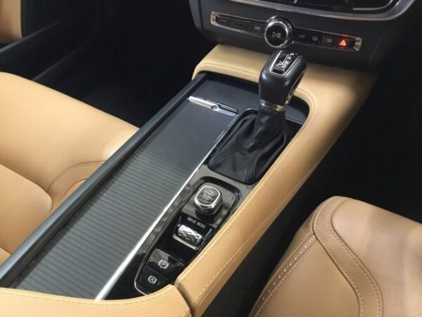 Ref:AUX-19040157 VOLVO V90 2019 - Image 15