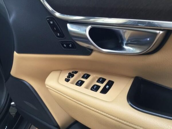 Ref:AUX-19040157 VOLVO V90 2019 - Image 18