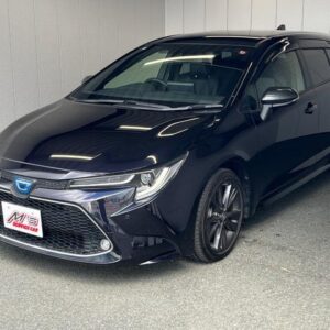 2020 Toyota Corolla Touring black hybrid used car Japan export
