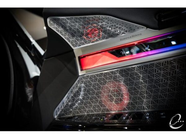 Ref:AUX-19041217 BMW 7 SERIES 2024 - Image 14