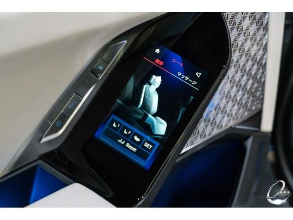 Ref:AUX-19041217 BMW 7 SERIES 2024 - Image 17