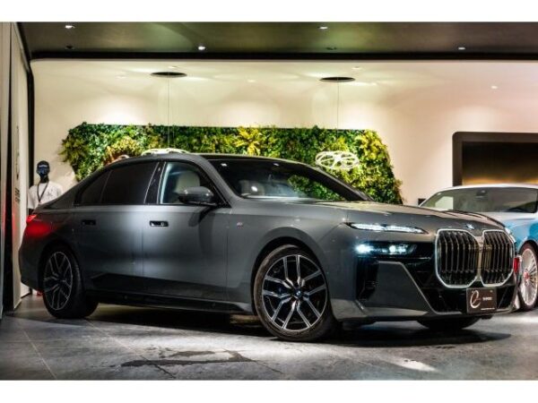 Ref:AUX-19041217 BMW 7 SERIES 2024