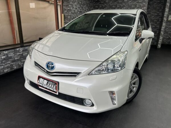 Ref:AUX-19041343 TOYOTA PRIUS ALPHA 2013 - Image 13