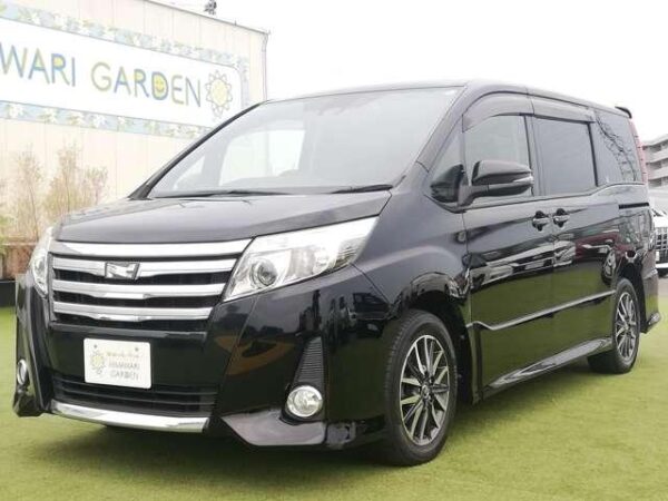 Ref:AUX-19043050 TOYOTA NOAH 2016