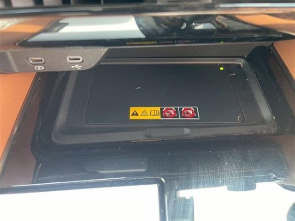 Ref:AUX-19044861 TOYOTA VELLFIRE HYBRID 2024 - Image 17
