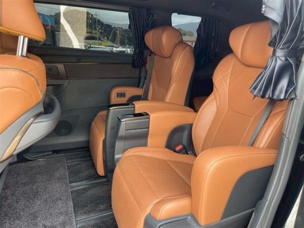 Ref:AUX-19044861 TOYOTA VELLFIRE HYBRID 2024 - Image 4
