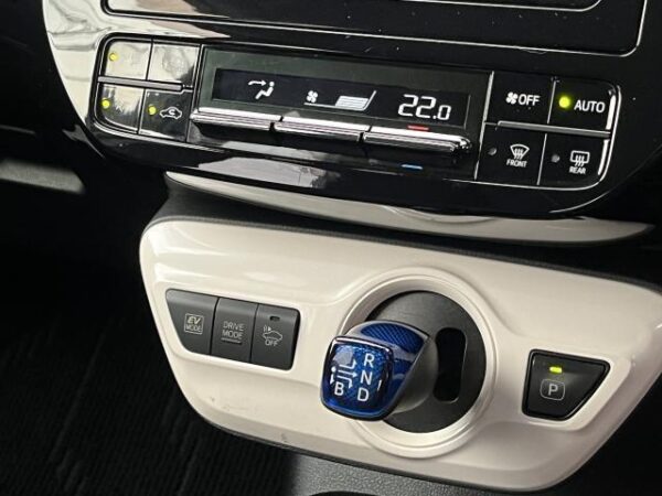 Ref:AUX-19044995 TOYOTA PRIUS 2016 - Image 9