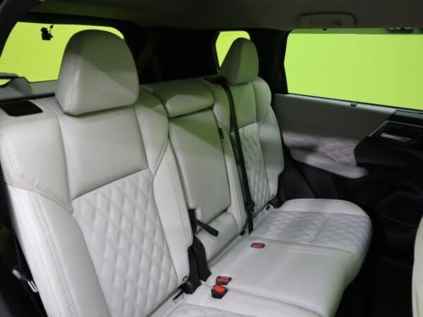 Ref:AUX-19051576 MITSUBISHI OUTLANDER PHEV 2022 - Image 12