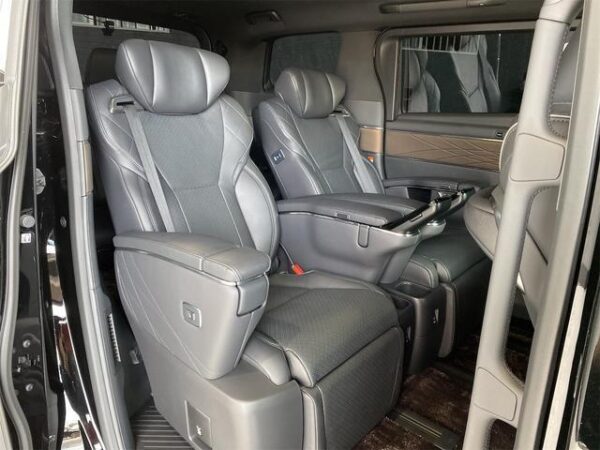 Ref:AUX-19051693 TOYOTA VELLFIRE HYBRID 2024 - Image 14