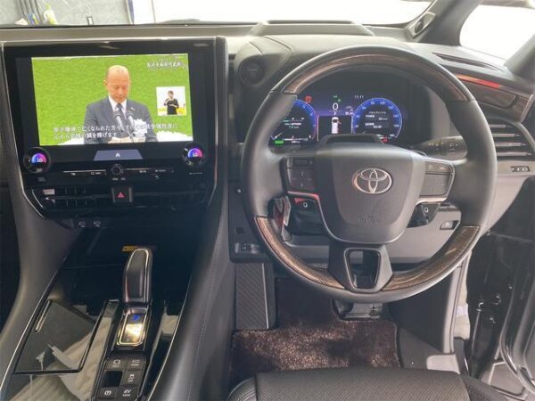 Ref:AUX-19051693 TOYOTA VELLFIRE HYBRID 2024 - Image 15