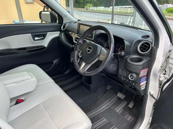 Ref:AUX-19051701 DAIHATSU CAST 2016 - Image 13