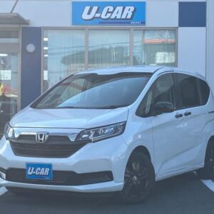 2023 Honda Freed Hybrid pearl hybrid used car Japan export