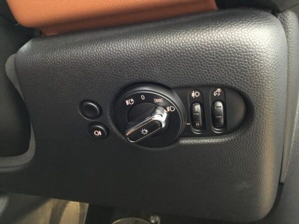 Ref:AUX-19059825 MINI MINI 2023 - Image 18