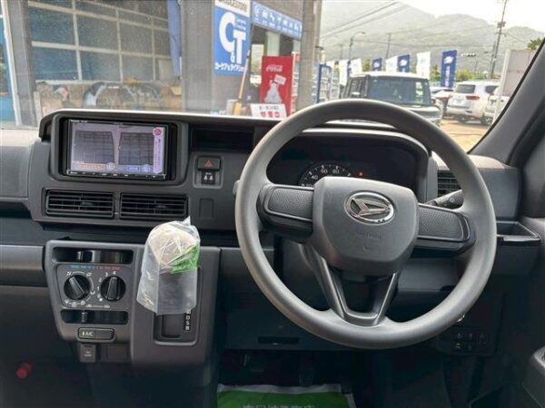 Ref:AUX-19059906 DAIHATSU HIJET CARGO 2022 - Image 14