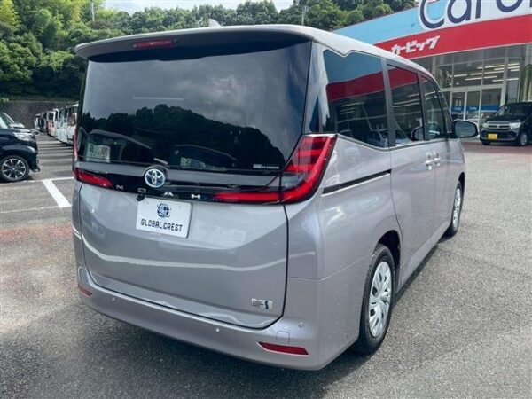 Ref:AUX-19059914 TOYOTA NOAH 2024 - Image 12