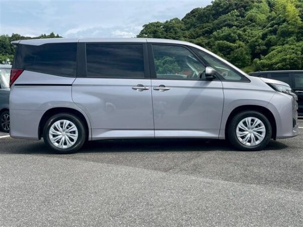 Ref:AUX-19059914 TOYOTA NOAH 2024 - Image 13