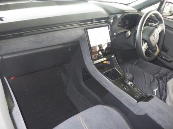 Ref:AUX-19059965 LEXUS LBX 2024 - Image 3