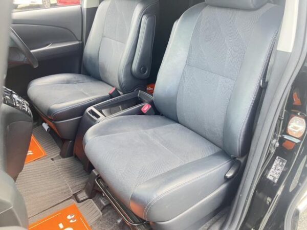 Ref:AUX-19061219 TOYOTA ESTIMA 2015 - Image 12