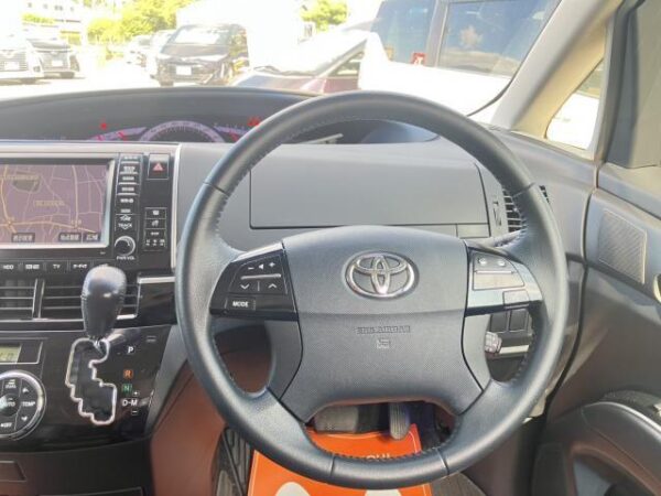 Ref:AUX-19061219 TOYOTA ESTIMA 2015 - Image 14