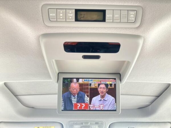 Ref:AUX-19061219 TOYOTA ESTIMA 2015 - Image 17