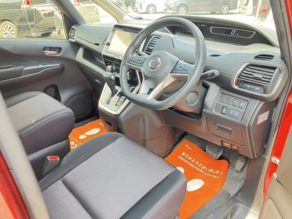 Ref:AUX-19061222 NISSAN SERENA 2017 - Image 10
