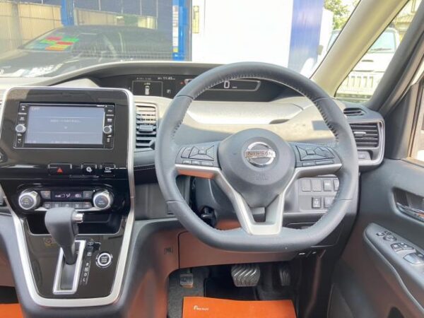 Ref:AUX-19061225 NISSAN SERENA 2017 - Image 15