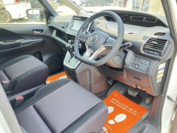 Ref:AUX-19061225 NISSAN SERENA 2017 - Image 9