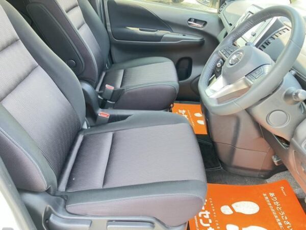 Ref:AUX-19061225 NISSAN SERENA 2017 - Image 10