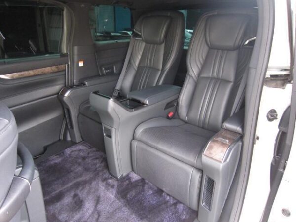 Ref:AUX-19070629 TOYOTA ALPHARD HYBRID 2023 - Image 11