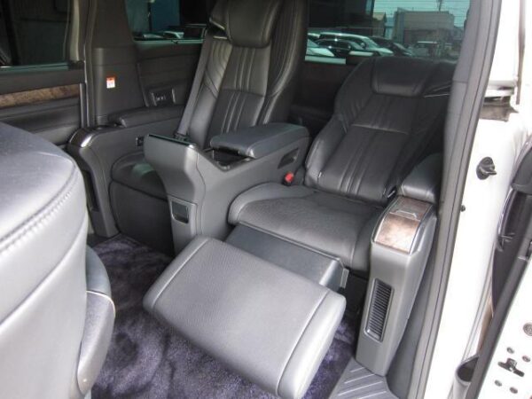 Ref:AUX-19070629 TOYOTA ALPHARD HYBRID 2023 - Image 12