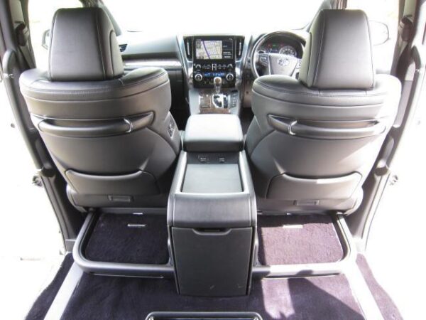 Ref:AUX-19070629 TOYOTA ALPHARD HYBRID 2023 - Image 15