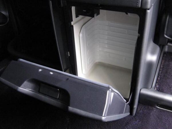 Ref:AUX-19070629 TOYOTA ALPHARD HYBRID 2023 - Image 18