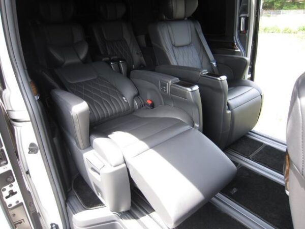 Ref:AUX-19070655 TOYOTA GRANACE 2020 - Image 13