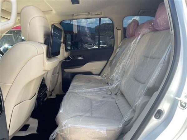 Ref:AUX-19074274 TOYOTA LAND CRUISER 2024 - Image 4