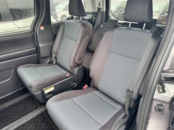 Ref:AUX-19074284 TOYOTA NOAH 2024 - Image 15