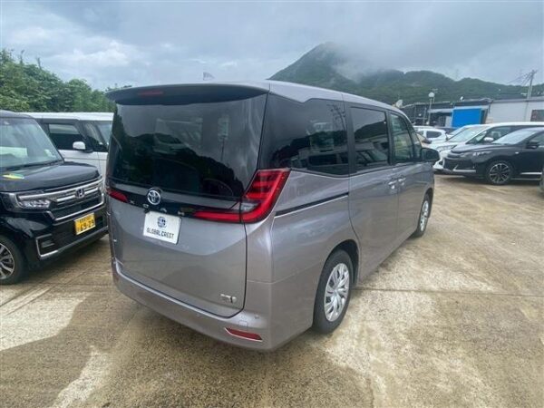Ref:AUX-19074286 TOYOTA NOAH 2024 - Image 3