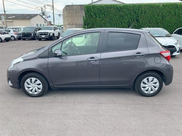 Ref:AUX-19074292 TOYOTA VITZ 2020 - Image 6