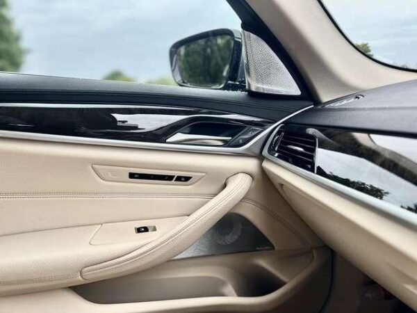 Ref:AUX-19086634 BMW 5 SERIES 2017 - Image 4
