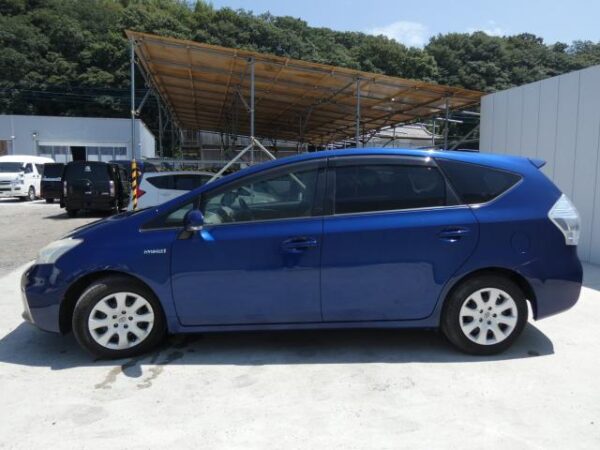 Ref:AUX-19088159 TOYOTA PRIUS ALPHA 2012 - Image 12
