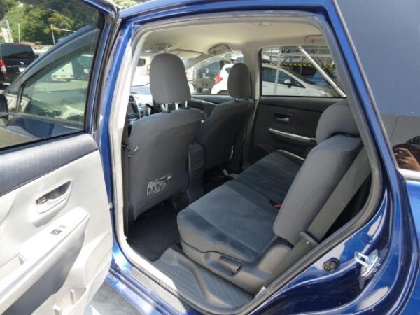 Ref:AUX-19088159 TOYOTA PRIUS ALPHA 2012 - Image 14