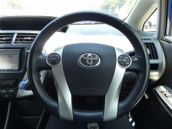Ref:AUX-19088159 TOYOTA PRIUS ALPHA 2012 - Image 19