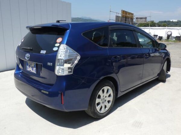 Ref:AUX-19088159 TOYOTA PRIUS ALPHA 2012 - Image 5