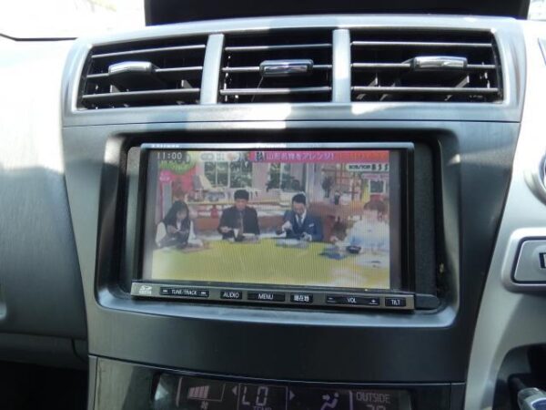 Ref:AUX-19088159 TOYOTA PRIUS ALPHA 2012 - Image 8