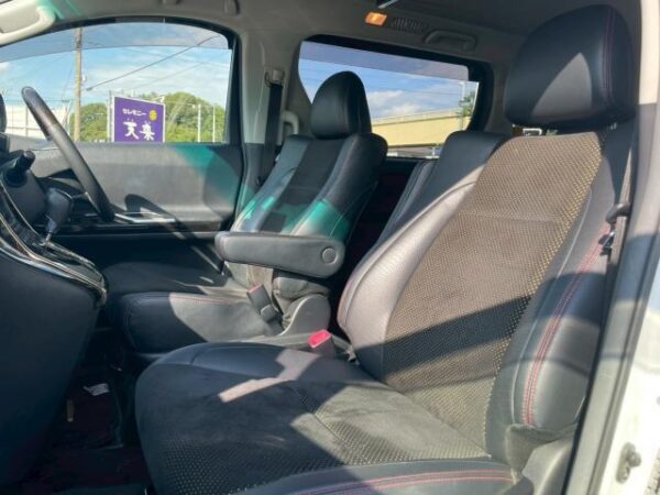 Ref:AUX-19115120 TOYOTA VELLFIRE 2014 - Image 13