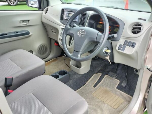 Ref:AUX-19136679 DAIHATSU MIRA E:S 2014 - Image 8