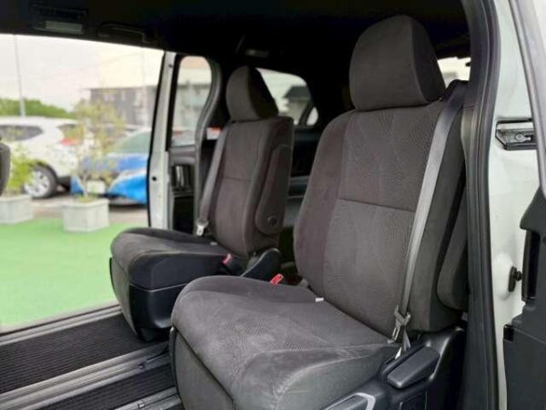 Ref:AUX-19150243 TOYOTA ESTIMA 2016 - Image 14