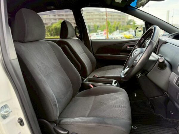 Ref:AUX-19150243 TOYOTA ESTIMA 2016 - Image 6