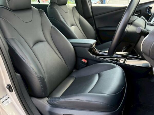 Ref:AUX-19153564 TOYOTA PRIUS 2019 - Image 4