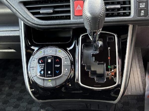 Ref:AUX-19153974 TOYOTA VOXY 2021 - Image 13