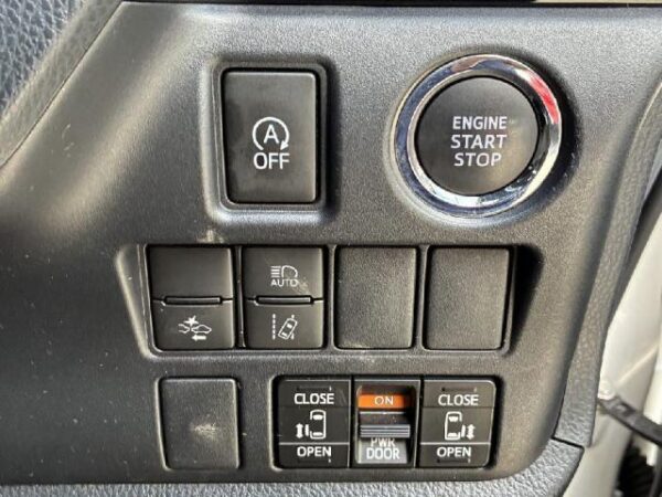Ref:AUX-19153974 TOYOTA VOXY 2021 - Image 15